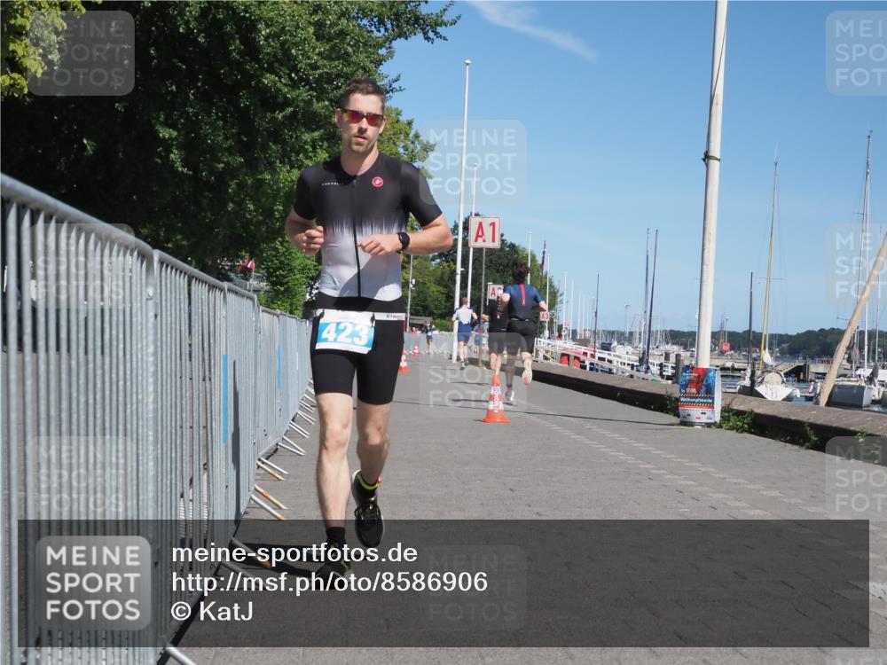 17.08.2025 - KN Förde Triathlon 2025 KatJ http://msf.ph/oto/8586906 17.08.2025 13:29:09 Laufen 423, 442 meine-sportfotos.de