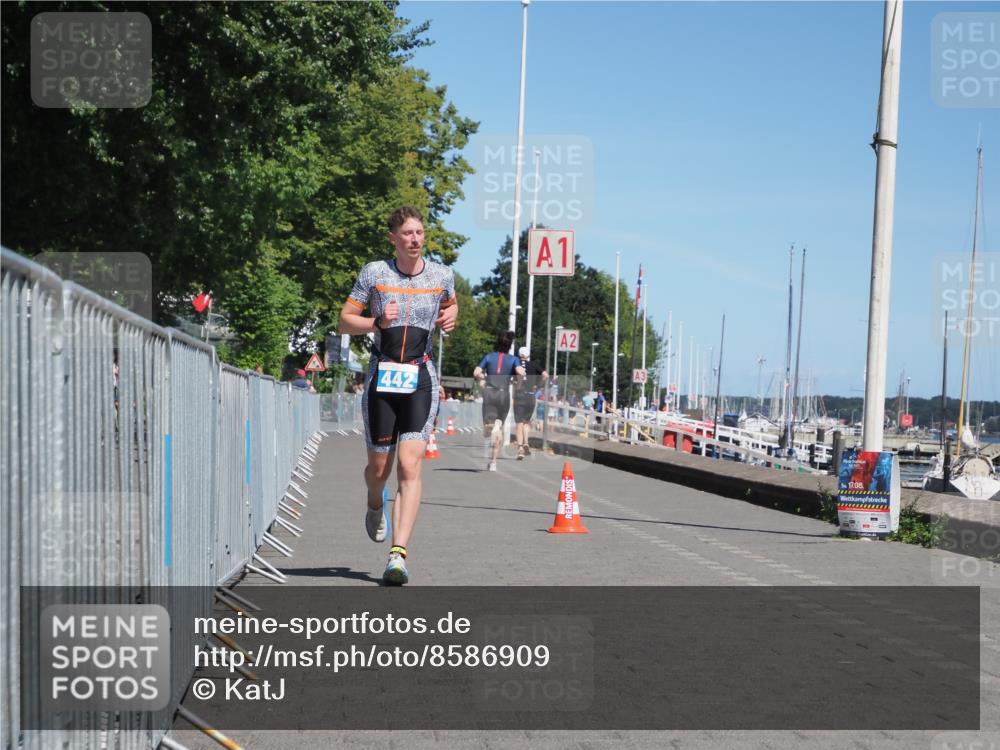 17.08.2025 - KN Förde Triathlon 2025 KatJ http://msf.ph/oto/8586909 17.08.2025 13:29:12 Laufen 423, 442 meine-sportfotos.de