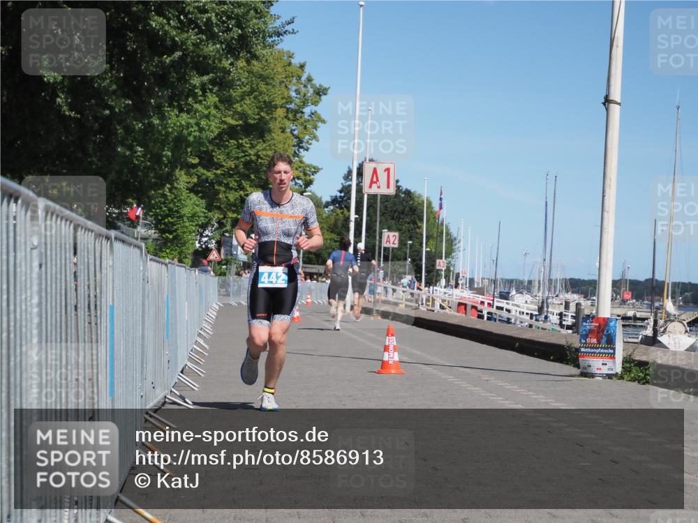17.08.2025 - KN Förde Triathlon 2025 KatJ http://msf.ph/oto/8586913 17.08.2025 13:29:12 Laufen 423, 442 meine-sportfotos.de