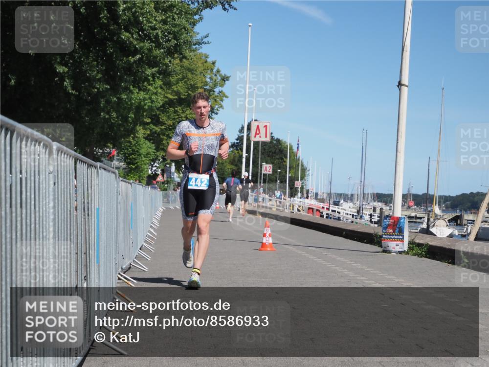 17.08.2025 - KN Förde Triathlon 2025 KatJ http://msf.ph/oto/8586933 17.08.2025 13:29:13 Laufen 423, 442 meine-sportfotos.de