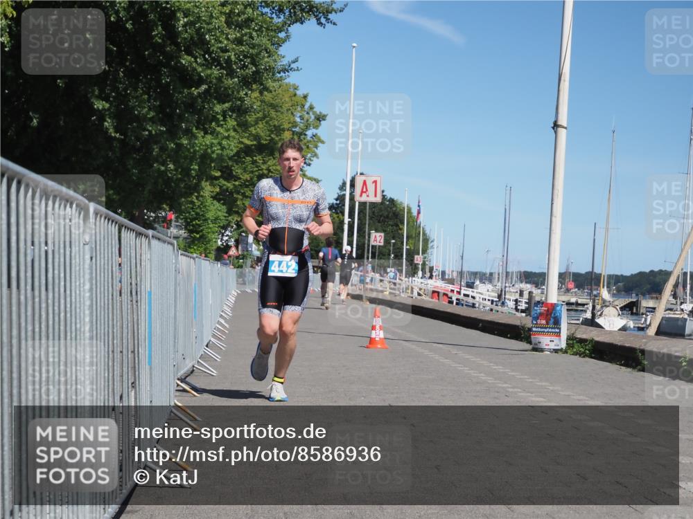 17.08.2025 - KN Förde Triathlon 2025 KatJ http://msf.ph/oto/8586936 17.08.2025 13:29:13 Laufen 423, 442 meine-sportfotos.de