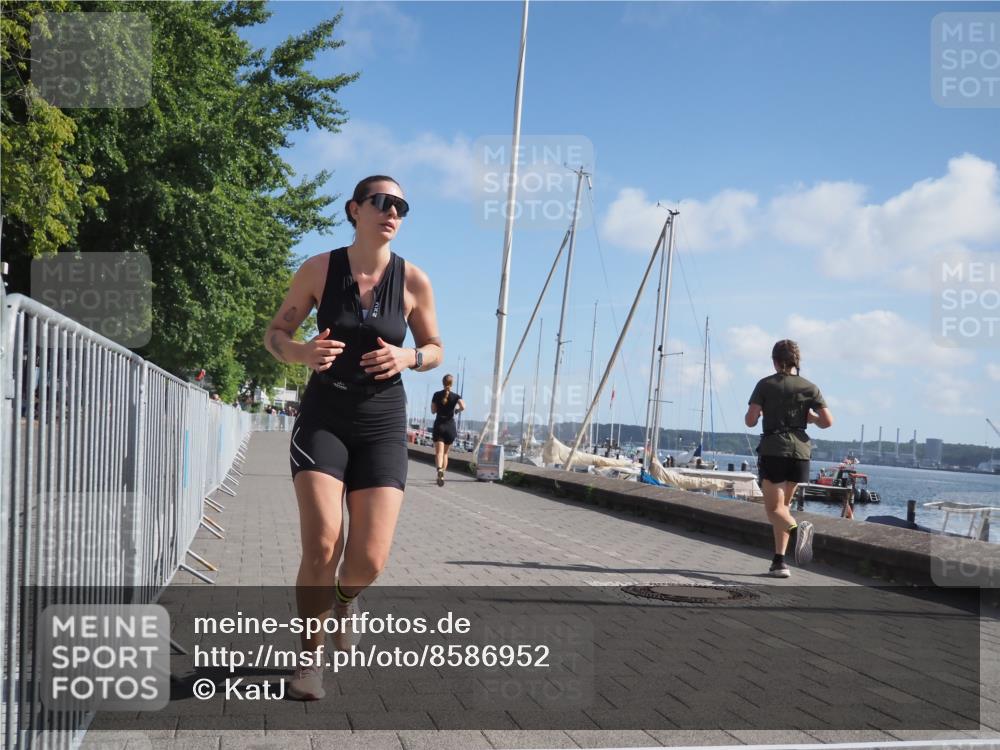 17.08.2025 - KN Förde Triathlon 2025 KatJ http://msf.ph/oto/8586952 17.08.2025 10:36:13 Laufen 248 meine-sportfotos.de