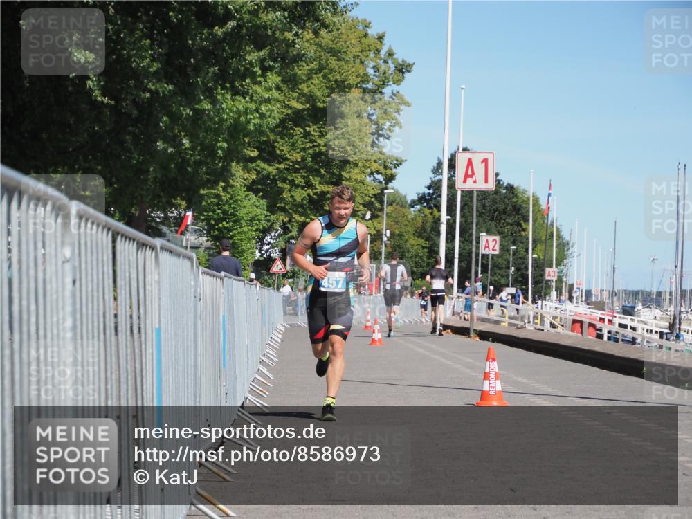 17.08.2025 - KN Förde Triathlon 2025 KatJ http://msf.ph/oto/8586973 17.08.2025 13:29:33 Laufen 457 meine-sportfotos.de