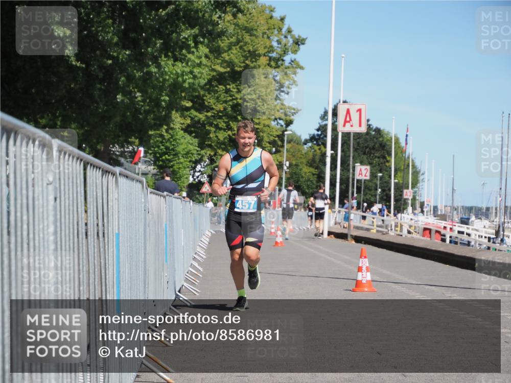 17.08.2025 - KN Förde Triathlon 2025 KatJ http://msf.ph/oto/8586981 17.08.2025 13:29:34 Laufen 457 meine-sportfotos.de