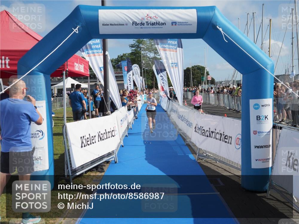17.08.2025 - KN Förde Triathlon 2025 MichiJ http://msf.ph/oto/8586987 17.08.2025 10:26:40 Laufen 157 meine-sportfotos.de