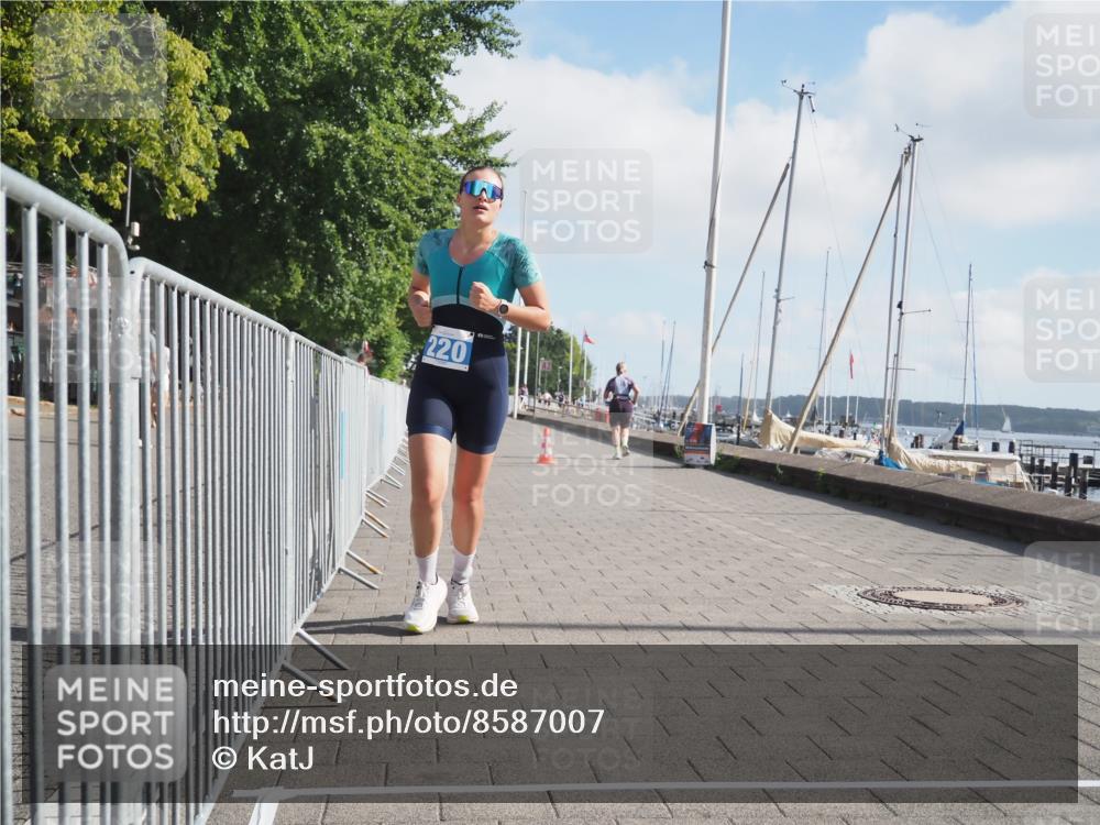 17.08.2025 - KN Förde Triathlon 2025 KatJ http://msf.ph/oto/8587007 17.08.2025 10:12:02 Laufen 116, 220 meine-sportfotos.de