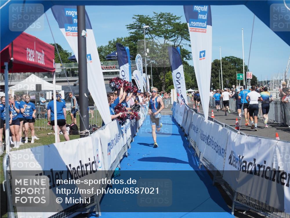 17.08.2025 - KN Förde Triathlon 2025 MichiJ http://msf.ph/oto/8587021 17.08.2025 13:38:52 Laufen 401 meine-sportfotos.de