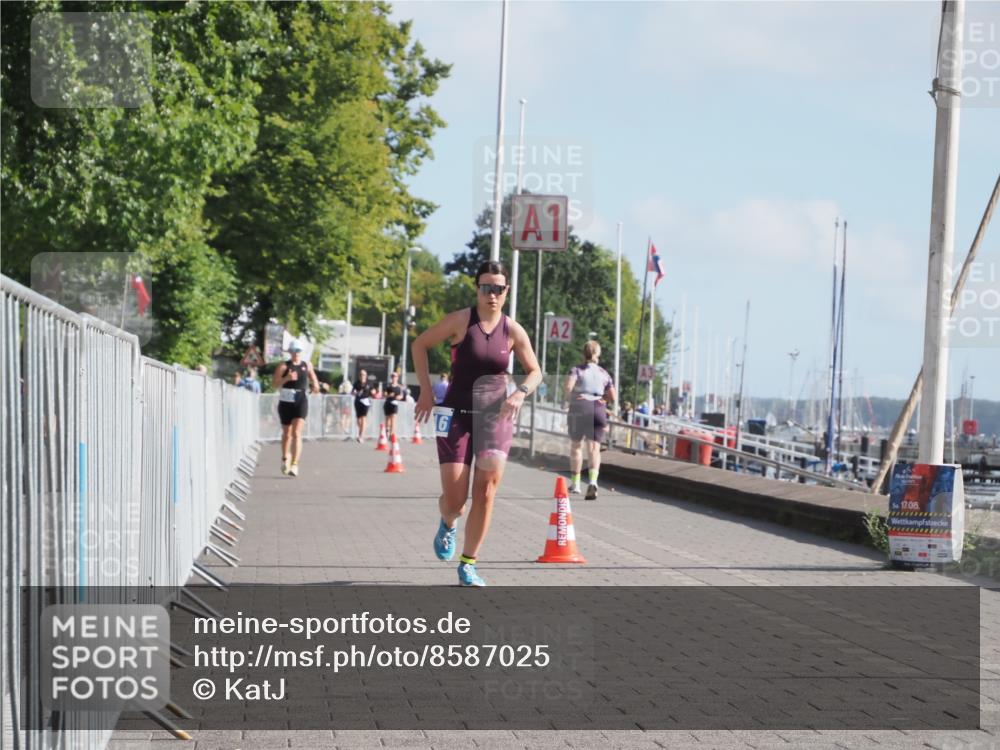 17.08.2025 - KN Förde Triathlon 2025 KatJ http://msf.ph/oto/8587025 17.08.2025 10:12:07 Laufen 116 meine-sportfotos.de