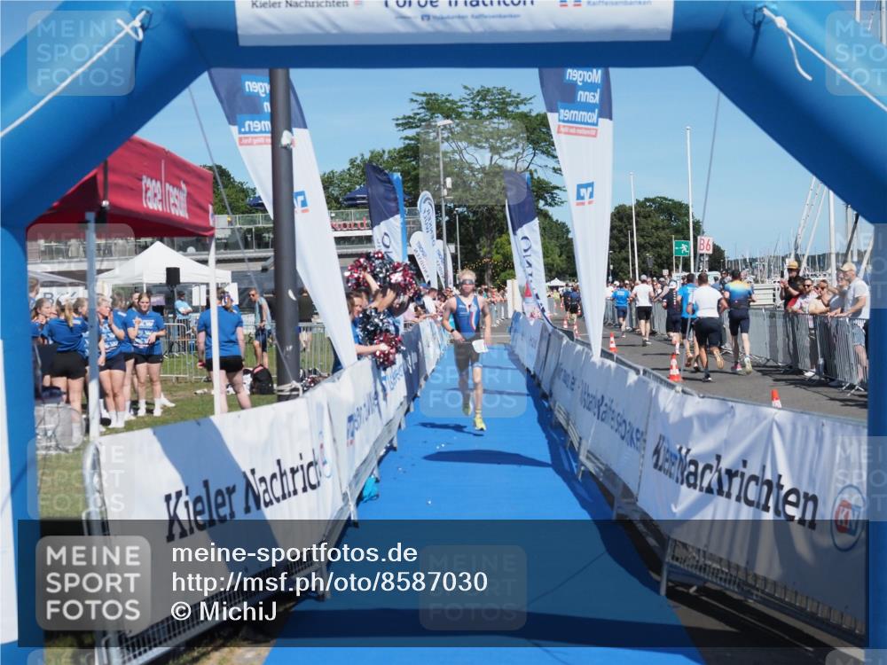 17.08.2025 - KN Förde Triathlon 2025 MichiJ http://msf.ph/oto/8587030 17.08.2025 13:38:52 Laufen 401 meine-sportfotos.de