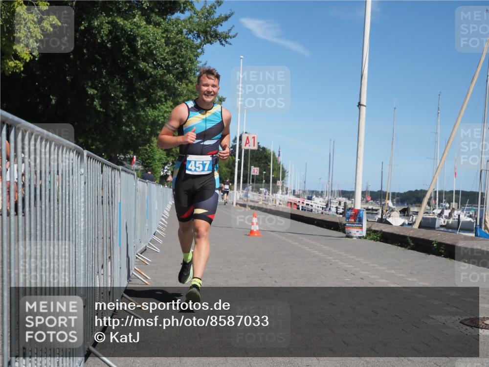 17.08.2025 - KN Förde Triathlon 2025 KatJ http://msf.ph/oto/8587033 17.08.2025 13:29:36 Laufen 457 meine-sportfotos.de