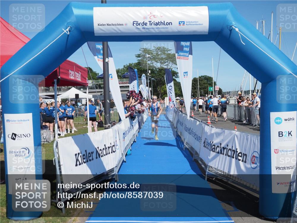 17.08.2025 - KN Förde Triathlon 2025 MichiJ http://msf.ph/oto/8587039 17.08.2025 13:38:52 Laufen 401 meine-sportfotos.de