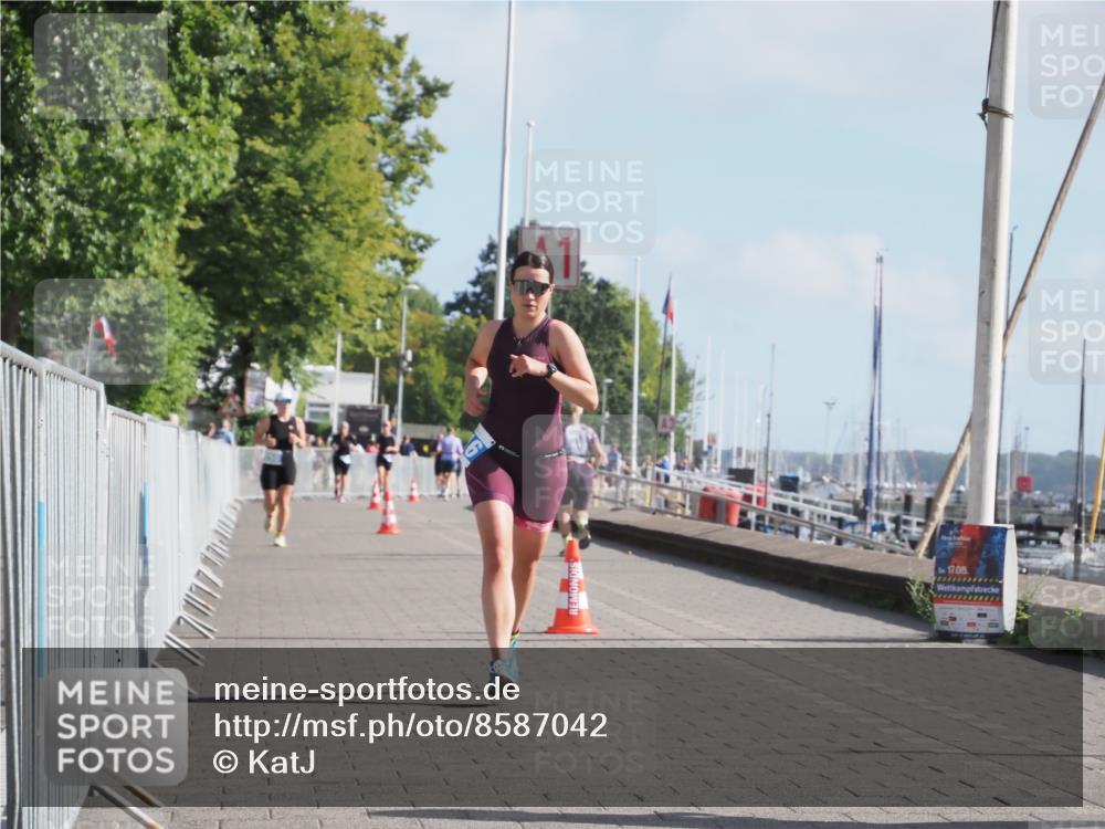 17.08.2025 - KN Förde Triathlon 2025 KatJ http://msf.ph/oto/8587042 17.08.2025 10:12:08 Laufen 116 meine-sportfotos.de