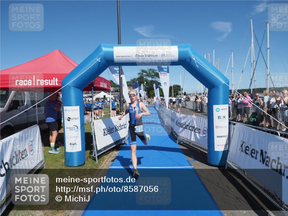 17.08.2025 - KN Förde Triathlon 2025 MichiJ http://msf.ph/oto/8587056 17.08.2025 13:38:55 Laufen 401 meine-sportfotos.de