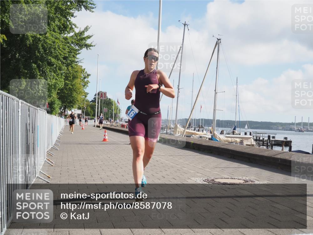 17.08.2025 - KN Förde Triathlon 2025 KatJ http://msf.ph/oto/8587078 17.08.2025 10:12:10 Laufen 116, 250 meine-sportfotos.de