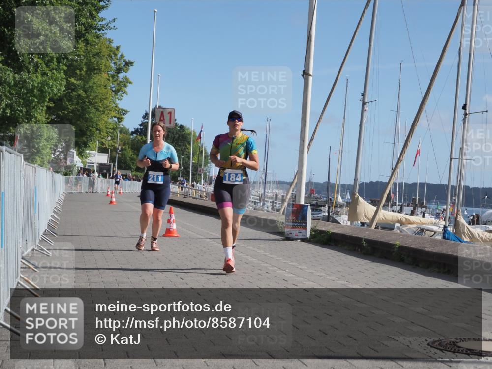 17.08.2025 - KN Förde Triathlon 2025 KatJ http://msf.ph/oto/8587104 17.08.2025 10:36:57 Laufen 184, 211 meine-sportfotos.de