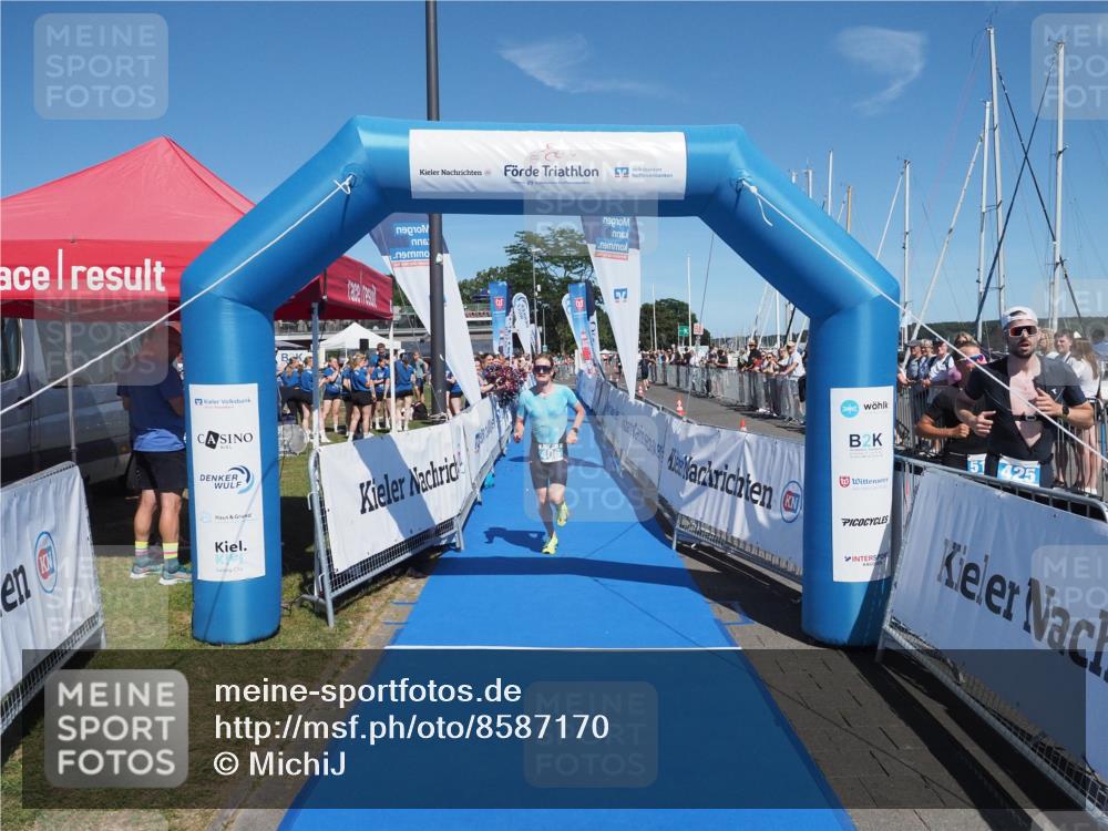 17.08.2025 - KN Förde Triathlon 2025 MichiJ http://msf.ph/oto/8587170 17.08.2025 13:39:33 Laufen 406 meine-sportfotos.de
