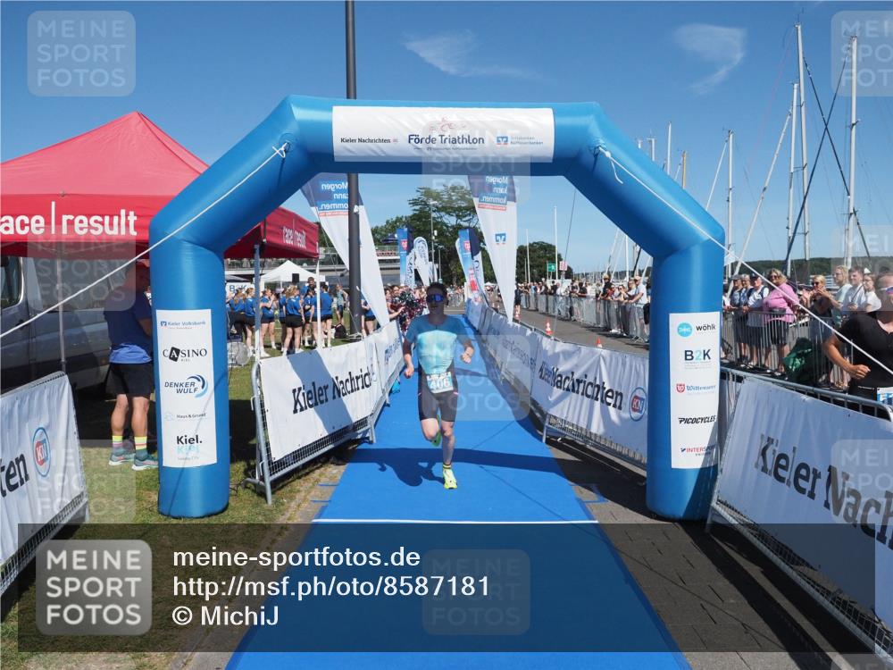 17.08.2025 - KN Förde Triathlon 2025 MichiJ http://msf.ph/oto/8587181 17.08.2025 13:39:34 Laufen 406 meine-sportfotos.de