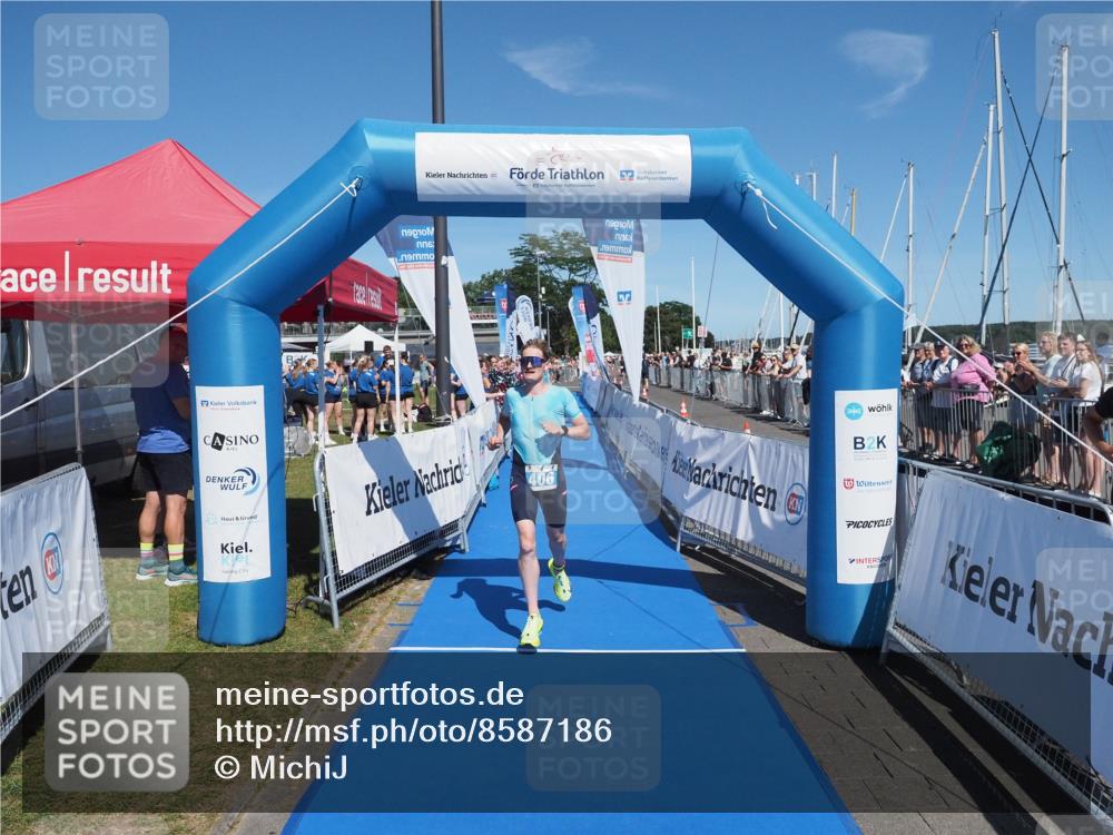 17.08.2025 - KN Förde Triathlon 2025 MichiJ http://msf.ph/oto/8587186 17.08.2025 13:39:34 Laufen 406 meine-sportfotos.de