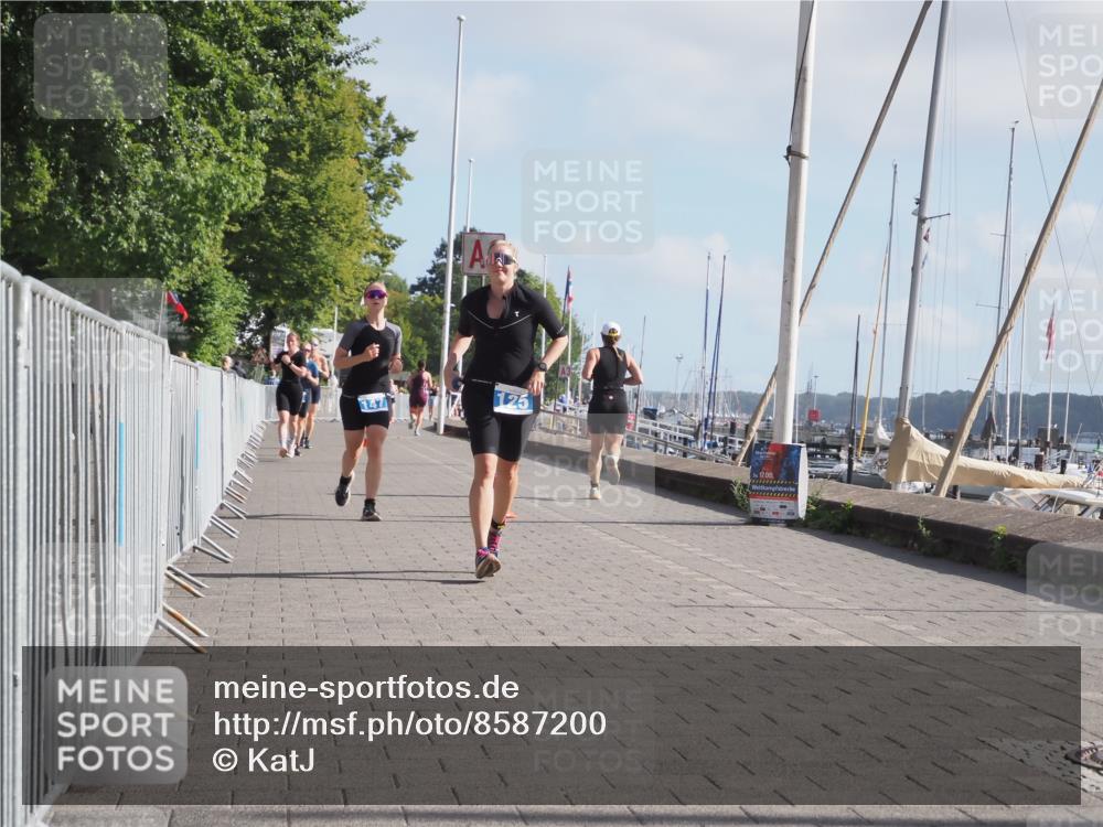 17.08.2025 - KN Förde Triathlon 2025 KatJ http://msf.ph/oto/8587200 17.08.2025 10:12:30 Laufen 125, 147 meine-sportfotos.de