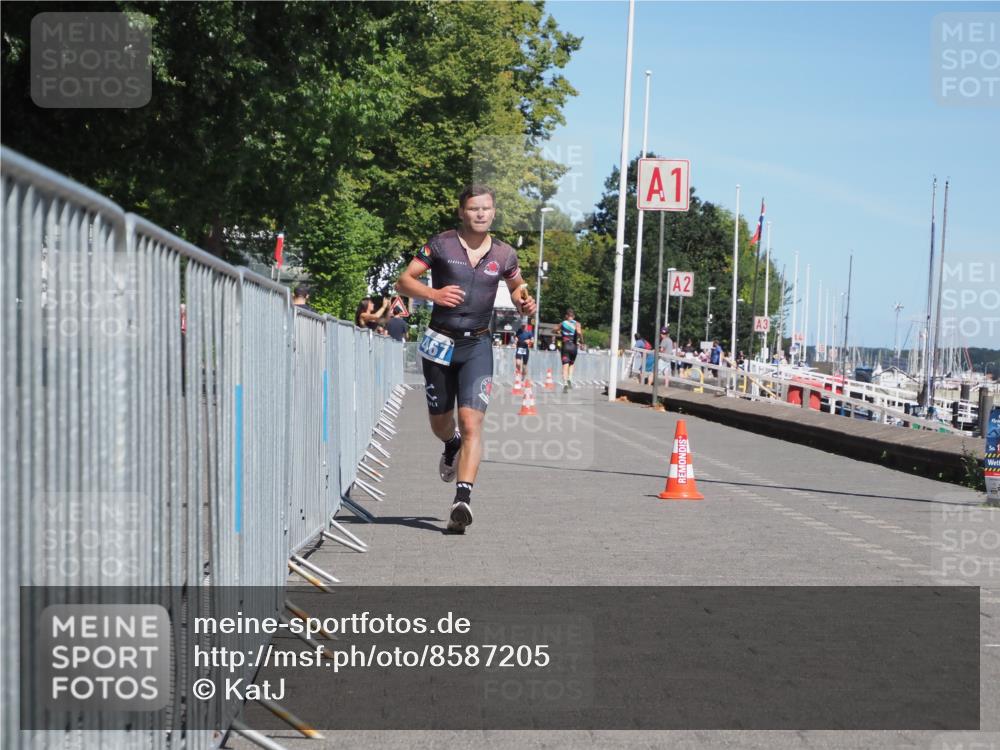 17.08.2025 - KN Förde Triathlon 2025 KatJ http://msf.ph/oto/8587205 17.08.2025 13:29:59 Laufen 411, 416, 467 meine-sportfotos.de