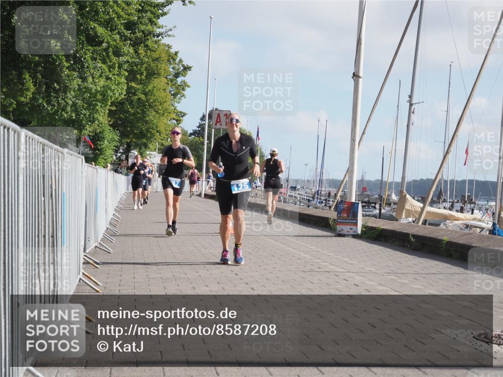 17.08.2025 - KN Förde Triathlon 2025 KatJ http://msf.ph/oto/8587208 17.08.2025 10:12:30 Laufen 125, 147 meine-sportfotos.de