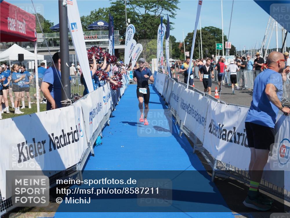 17.08.2025 - KN Förde Triathlon 2025 MichiJ http://msf.ph/oto/8587211 17.08.2025 13:41:12 Laufen 409 meine-sportfotos.de