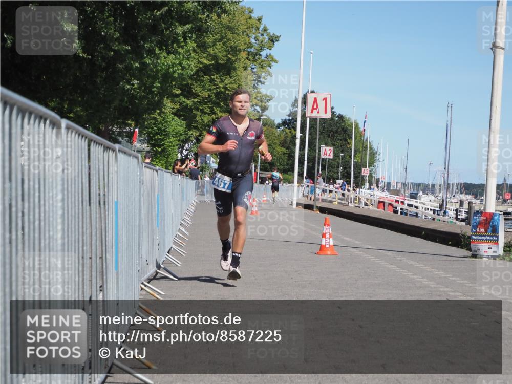 17.08.2025 - KN Förde Triathlon 2025 KatJ http://msf.ph/oto/8587225 17.08.2025 13:30:00 Laufen 411, 467 meine-sportfotos.de