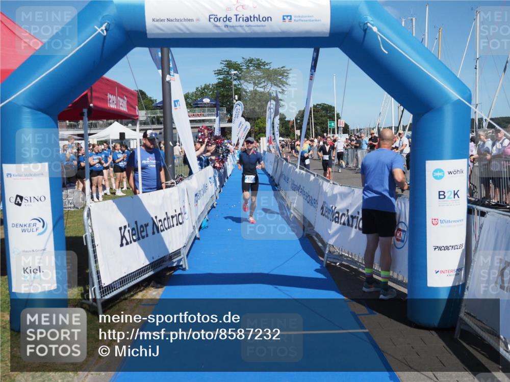 17.08.2025 - KN Förde Triathlon 2025 MichiJ http://msf.ph/oto/8587232 17.08.2025 13:41:13 Laufen 409 meine-sportfotos.de