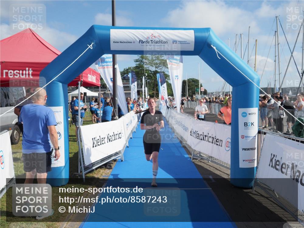 17.08.2025 - KN Förde Triathlon 2025 MichiJ http://msf.ph/oto/8587243 17.08.2025 10:27:19 Laufen 126 meine-sportfotos.de