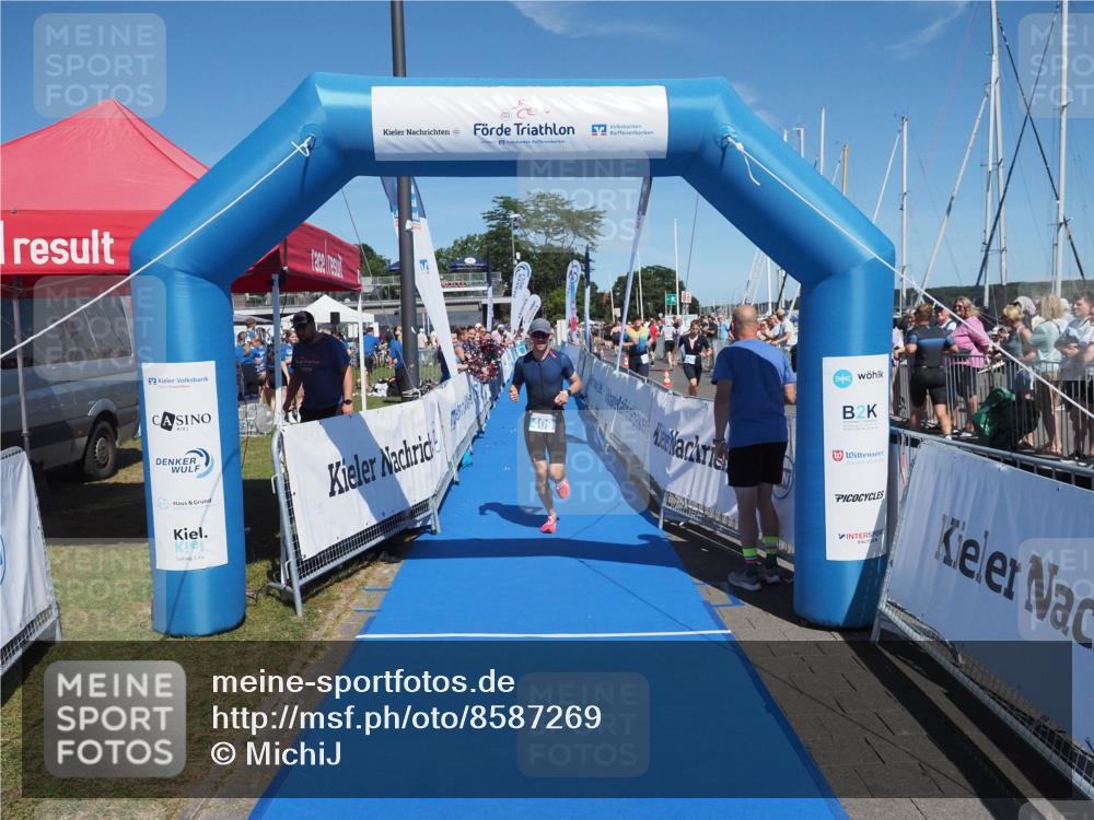 17.08.2025 - KN Förde Triathlon 2025 MichiJ http://msf.ph/oto/8587269 17.08.2025 13:41:14 Laufen 409 meine-sportfotos.de