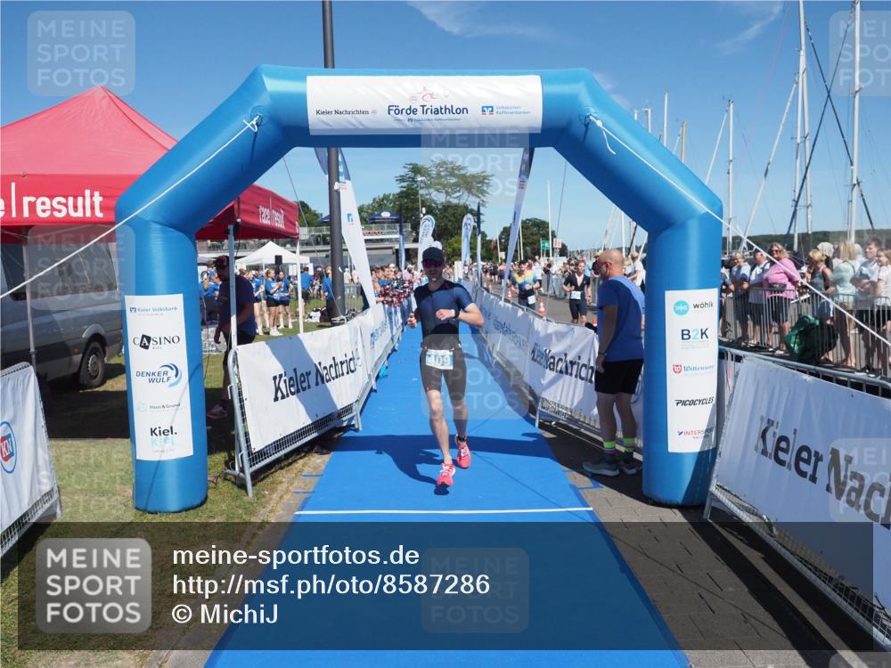 17.08.2025 - KN Förde Triathlon 2025 MichiJ http://msf.ph/oto/8587286 17.08.2025 13:41:14 Laufen 409 meine-sportfotos.de