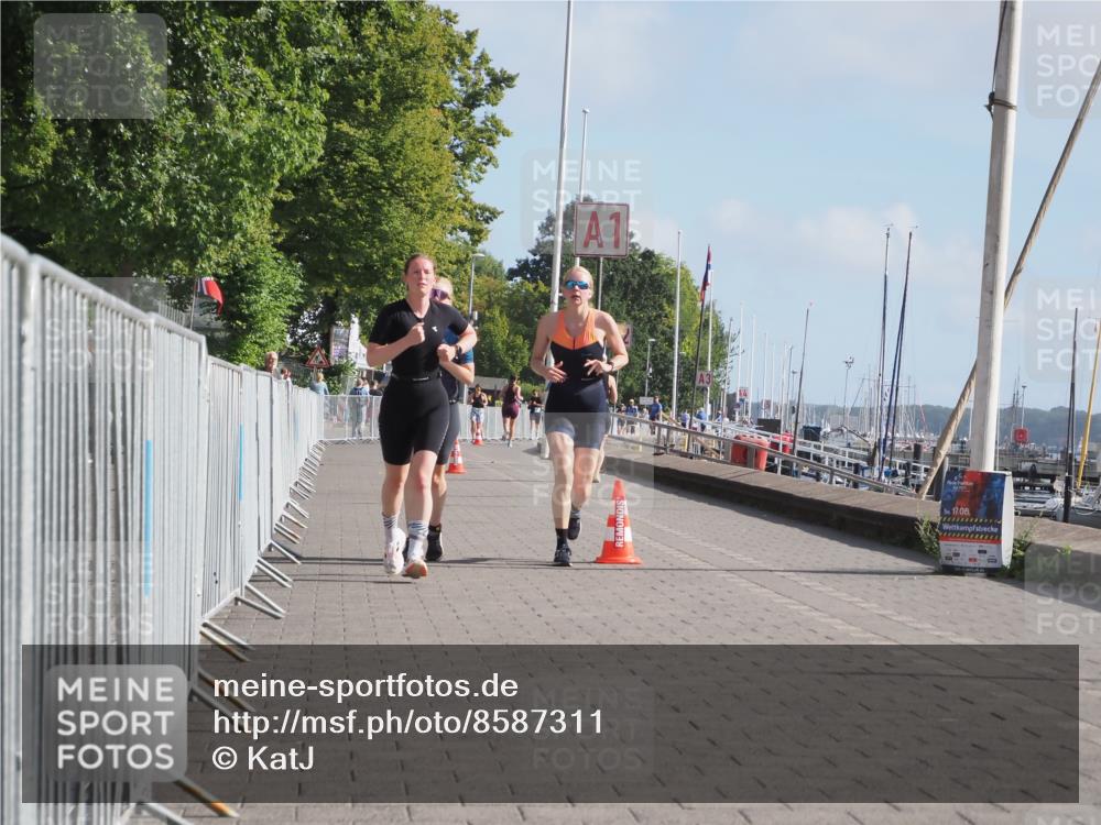 17.08.2025 - KN Förde Triathlon 2025 KatJ http://msf.ph/oto/8587311 17.08.2025 10:12:36 Laufen 125, 126, 147, 148, 158 meine-sportfotos.de