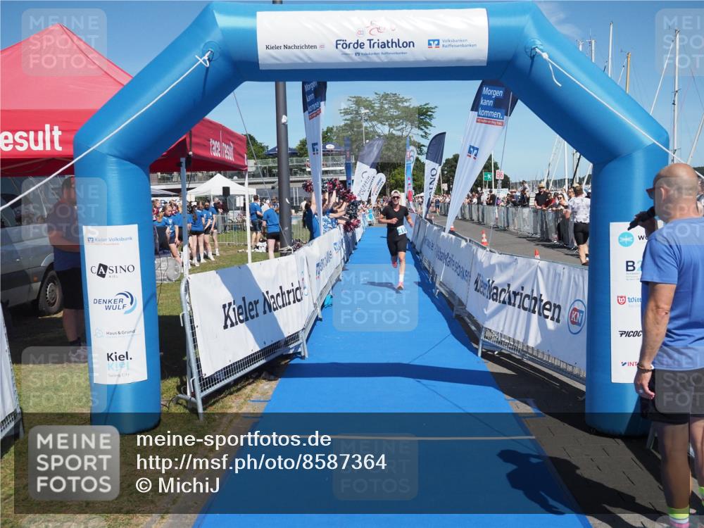17.08.2025 - KN Förde Triathlon 2025 MichiJ http://msf.ph/oto/8587364 17.08.2025 13:41:53 Laufen 417 meine-sportfotos.de