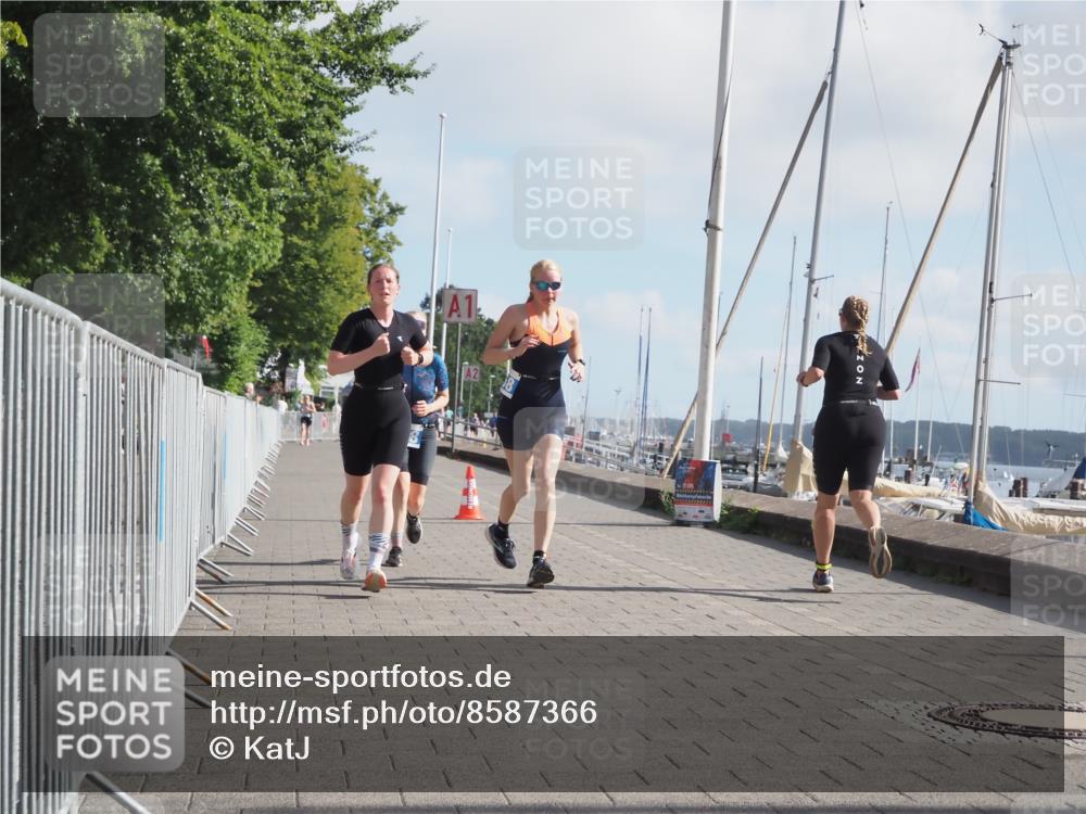 17.08.2025 - KN Förde Triathlon 2025 KatJ http://msf.ph/oto/8587366 17.08.2025 10:12:38 Laufen 126, 148, 158 meine-sportfotos.de