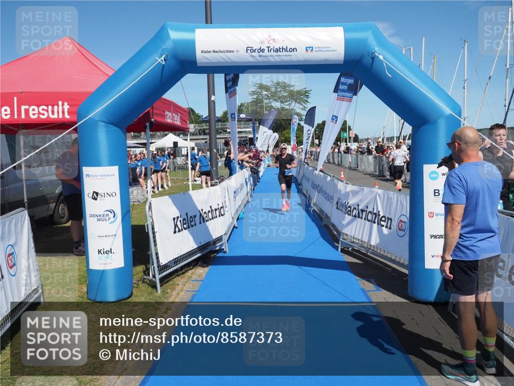 17.08.2025 - KN Förde Triathlon 2025 MichiJ http://msf.ph/oto/8587373 17.08.2025 13:41:54 Laufen 417 meine-sportfotos.de