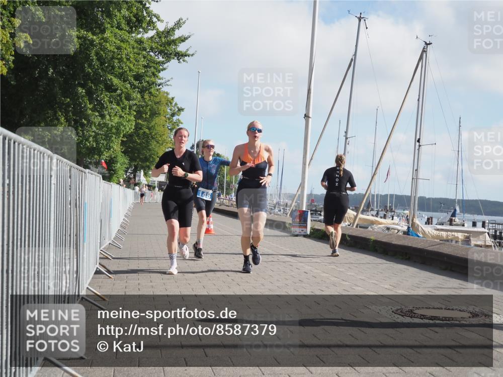 17.08.2025 - KN Förde Triathlon 2025 KatJ http://msf.ph/oto/8587379 17.08.2025 10:12:39 Laufen 126, 148, 158 meine-sportfotos.de
