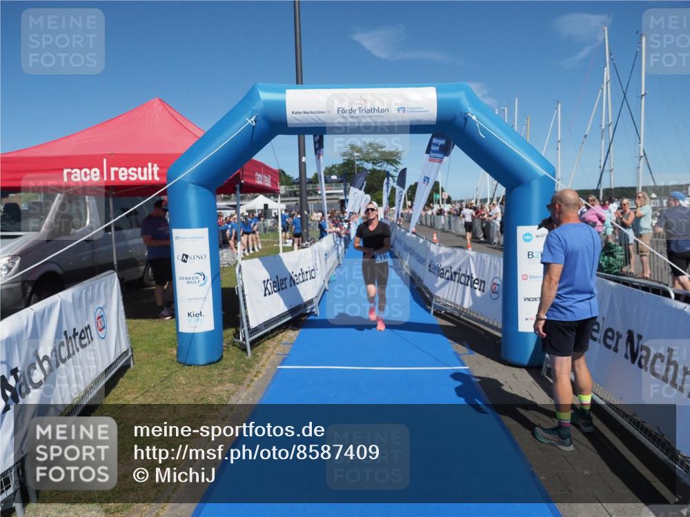 17.08.2025 - KN Förde Triathlon 2025 MichiJ http://msf.ph/oto/8587409 17.08.2025 13:41:55 Laufen 417 meine-sportfotos.de