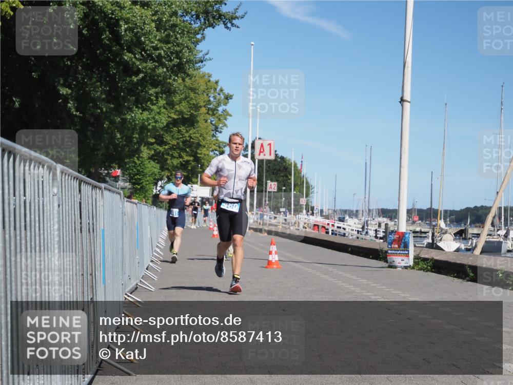 17.08.2025 - KN Förde Triathlon 2025 KatJ http://msf.ph/oto/8587413 17.08.2025 13:30:33 Laufen 404, 460, 461 meine-sportfotos.de