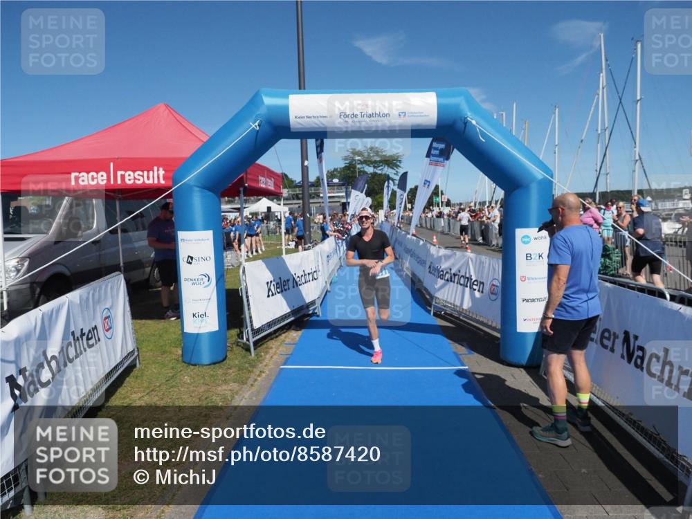17.08.2025 - KN Förde Triathlon 2025 MichiJ http://msf.ph/oto/8587420 17.08.2025 13:41:55 Laufen 417 meine-sportfotos.de