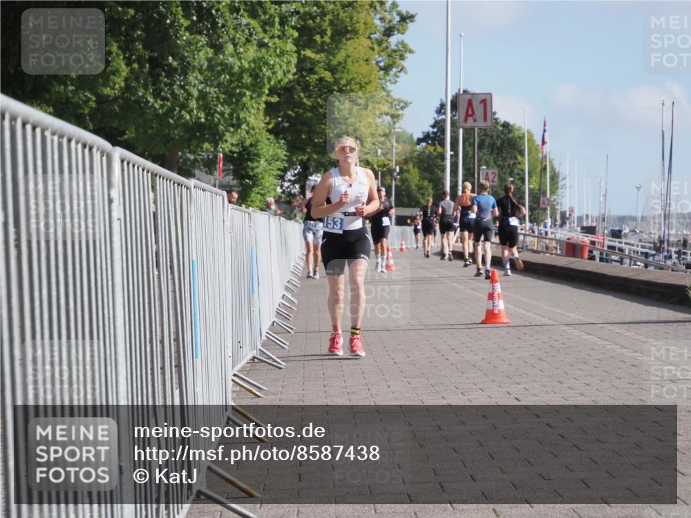 17.08.2025 - KN Förde Triathlon 2025 KatJ http://msf.ph/oto/8587438 17.08.2025 10:12:55 Laufen 153 meine-sportfotos.de