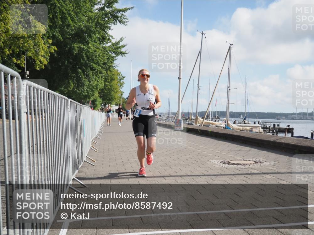 17.08.2025 - KN Förde Triathlon 2025 KatJ http://msf.ph/oto/8587492 17.08.2025 10:12:58 Laufen 107, 153, 168 meine-sportfotos.de