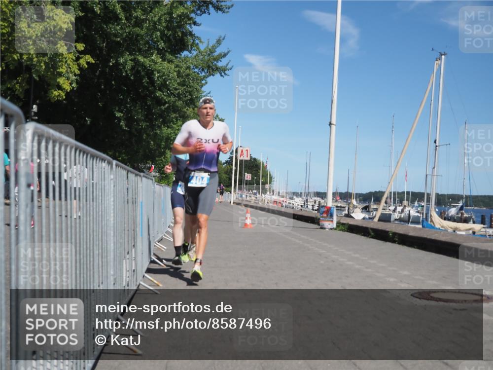 17.08.2025 - KN Förde Triathlon 2025 KatJ http://msf.ph/oto/8587496 17.08.2025 13:30:36 Laufen 404, 460, 461 meine-sportfotos.de