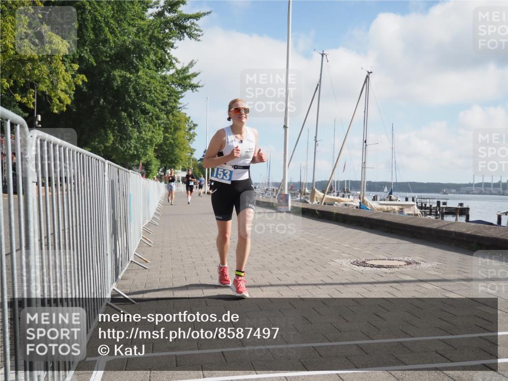 17.08.2025 - KN Förde Triathlon 2025 KatJ http://msf.ph/oto/8587497 17.08.2025 10:12:58 Laufen 107, 153, 168 meine-sportfotos.de