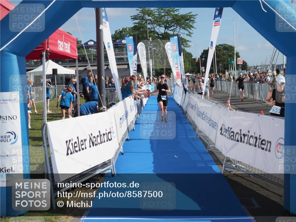 17.08.2025 - KN Förde Triathlon 2025 MichiJ http://msf.ph/oto/8587500 17.08.2025 10:27:50 Laufen 147, 148 meine-sportfotos.de