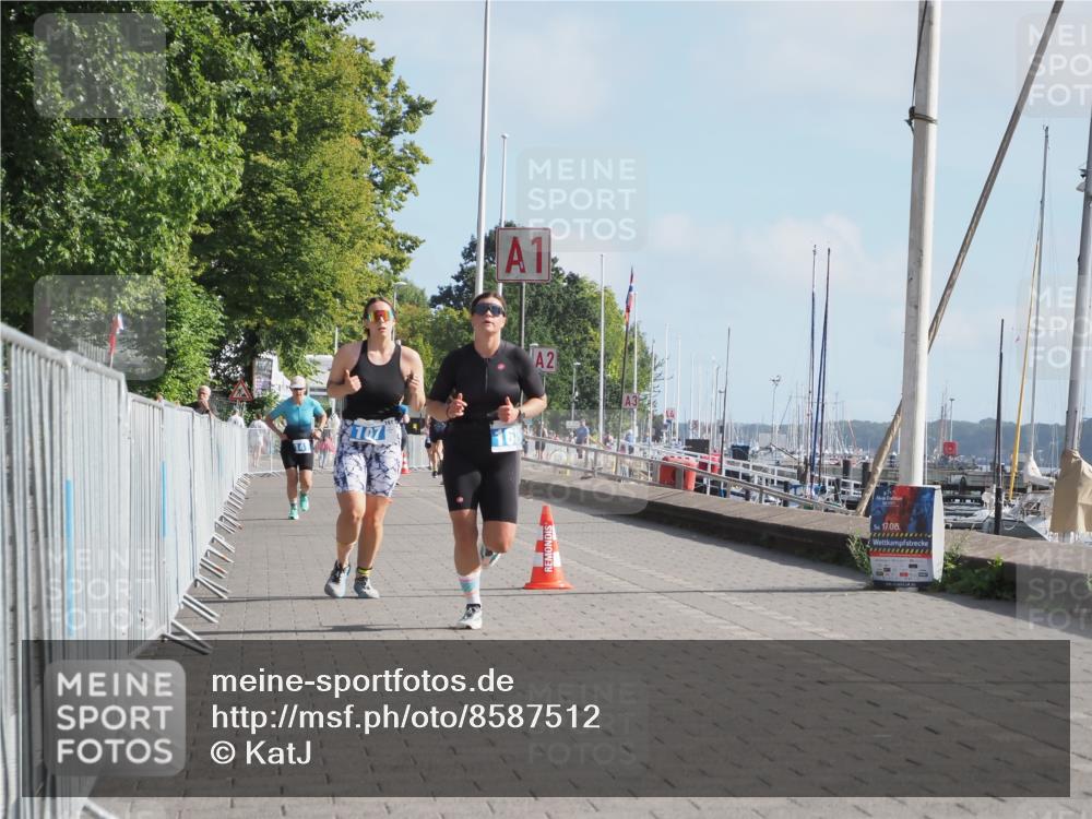 17.08.2025 - KN Förde Triathlon 2025 KatJ http://msf.ph/oto/8587512 17.08.2025 10:13:02 Laufen 107, 168 meine-sportfotos.de