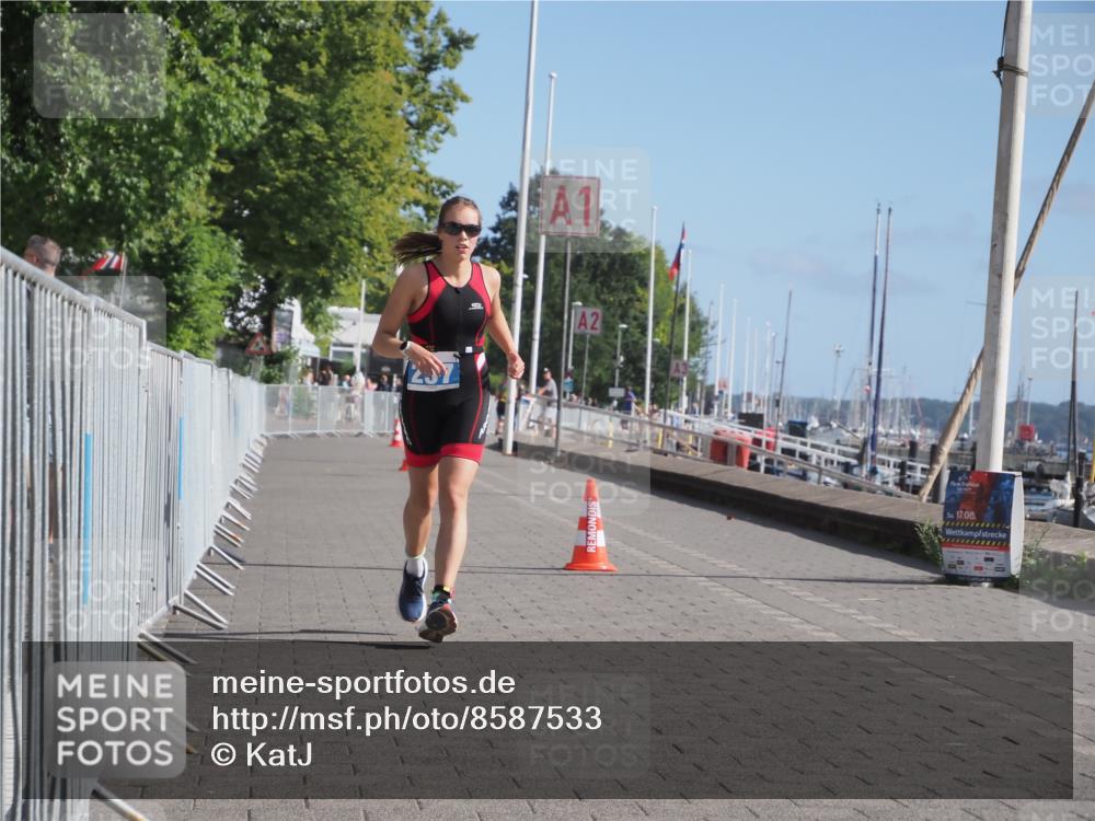 17.08.2025 - KN Förde Triathlon 2025 KatJ http://msf.ph/oto/8587533 17.08.2025 10:37:32 Laufen 237 meine-sportfotos.de