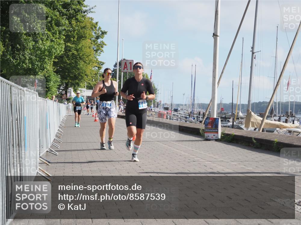 17.08.2025 - KN Förde Triathlon 2025 KatJ http://msf.ph/oto/8587539 17.08.2025 10:13:03 Laufen 107, 168 meine-sportfotos.de
