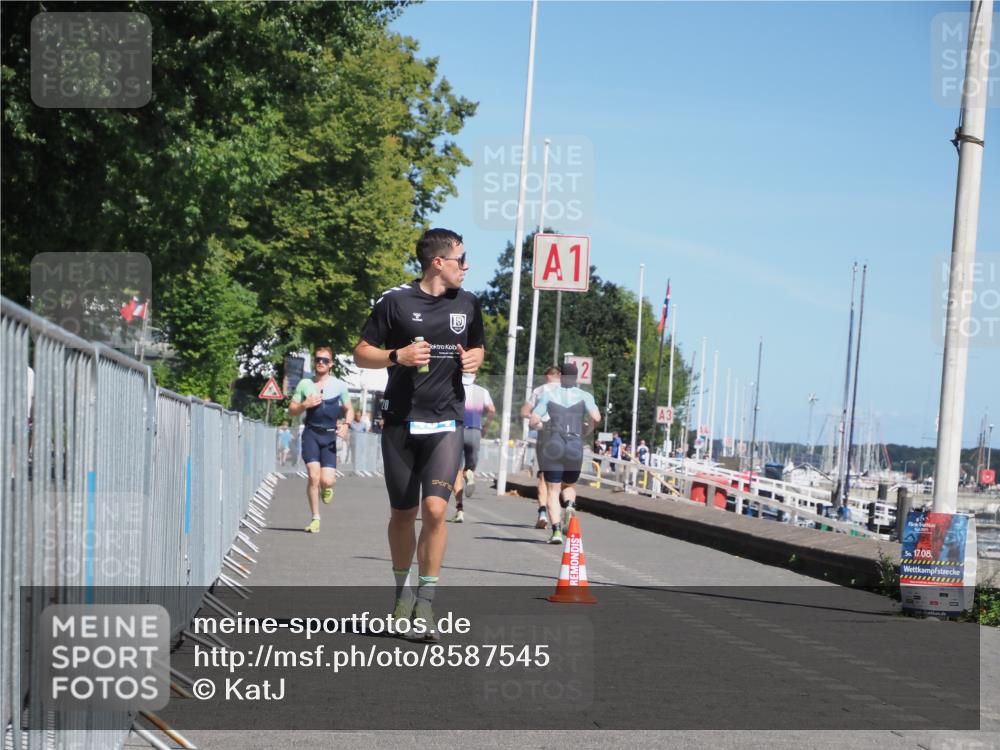 17.08.2025 - KN Förde Triathlon 2025 KatJ http://msf.ph/oto/8587545 17.08.2025 13:30:48 Laufen 434, 450 meine-sportfotos.de
