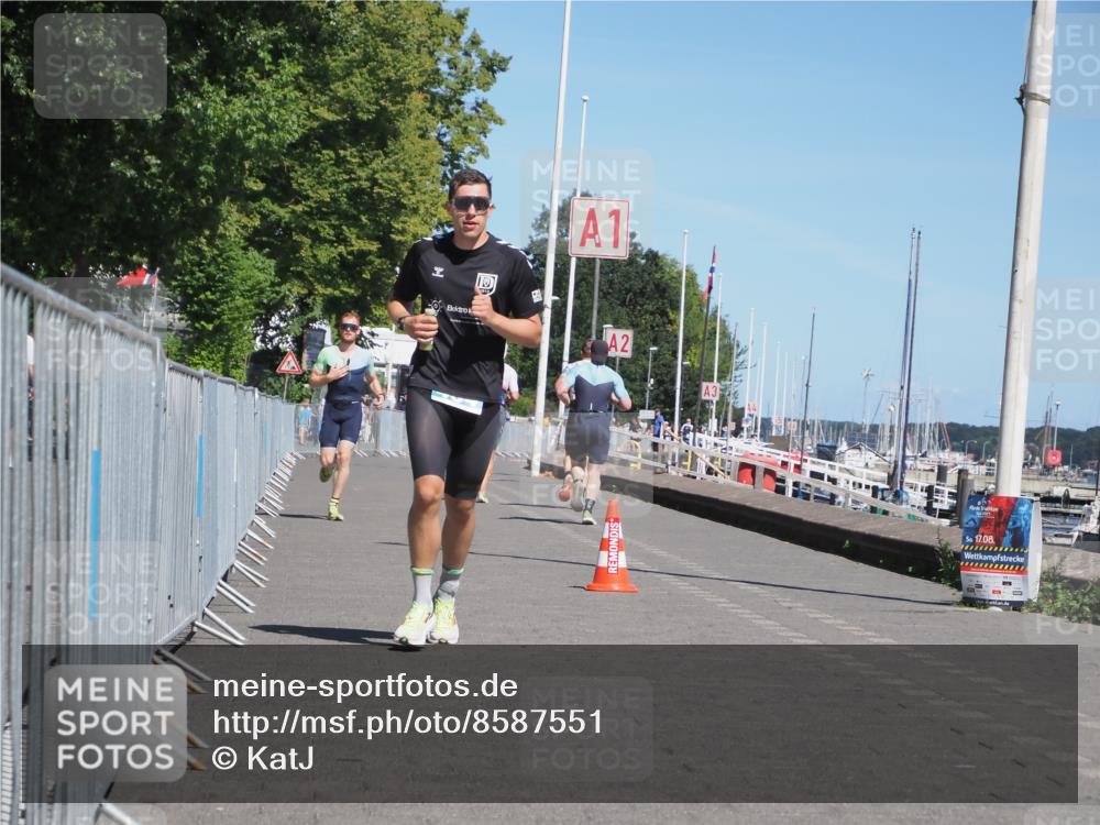17.08.2025 - KN Förde Triathlon 2025 KatJ http://msf.ph/oto/8587551 17.08.2025 13:30:48 Laufen 434, 450 meine-sportfotos.de