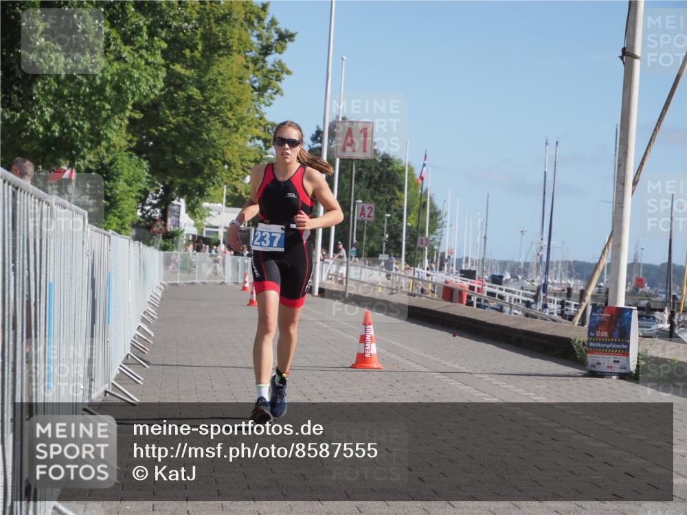 17.08.2025 - KN Förde Triathlon 2025 KatJ http://msf.ph/oto/8587555 17.08.2025 10:37:33 Laufen 237 meine-sportfotos.de